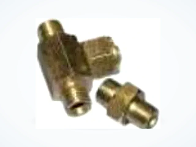 TEE ADAPTOR — JCB Part No. 40/303610